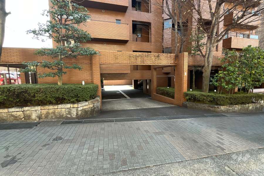 駐車場の出入口