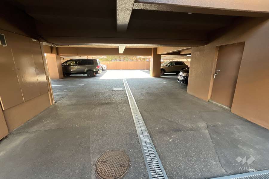敷地内駐車場(屋内平面式)