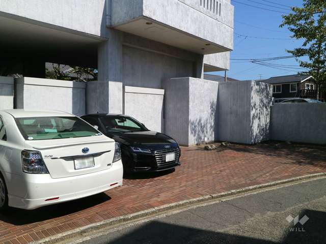 敷地内駐車場(屋外平面式)