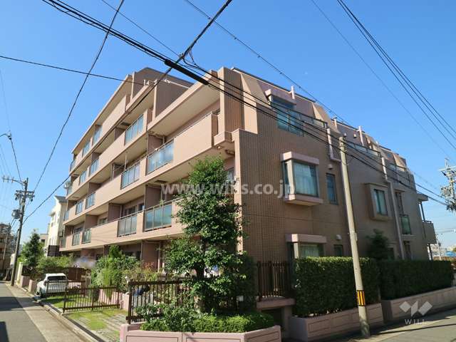 パークハウスヒルズ御棚町の外観(東側から)