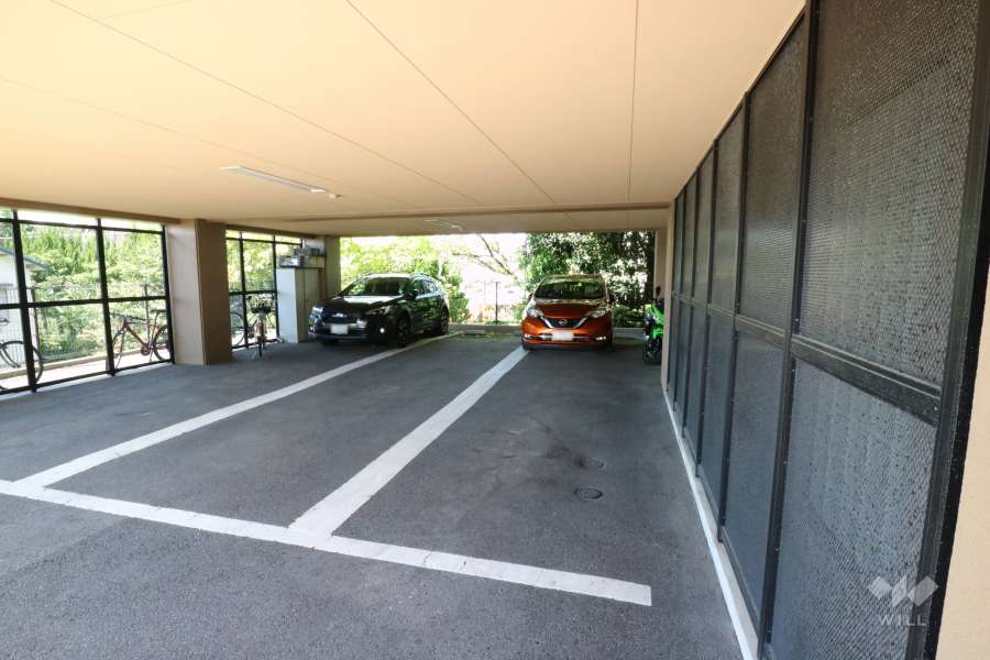 敷地内駐車場（屋内平面式）