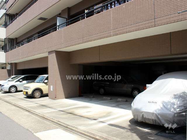 敷地内駐車場（屋外平面式）