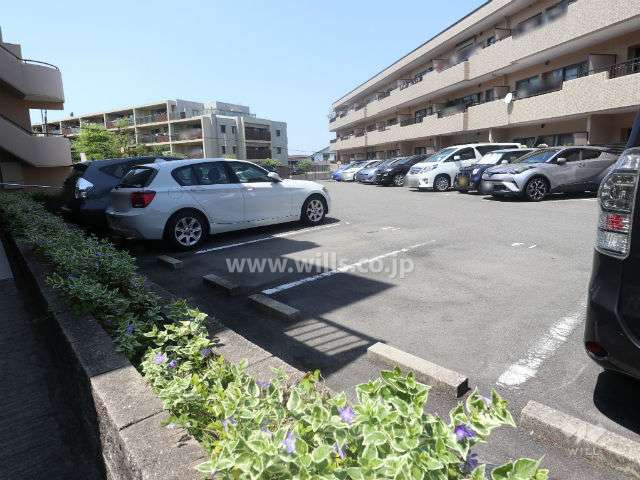 敷地内駐車場(屋外平面式)