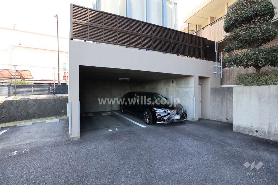 敷地内駐車場（屋内平面式）