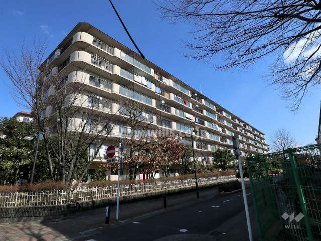 サンマンション千種公園A棟の外観(南西から)