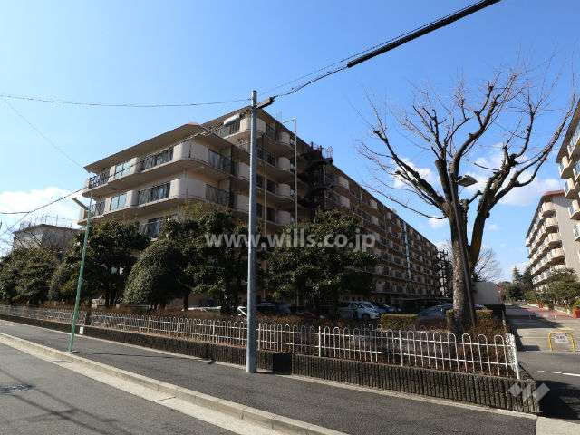 サンマンション千種公園A棟の外観(北東から)