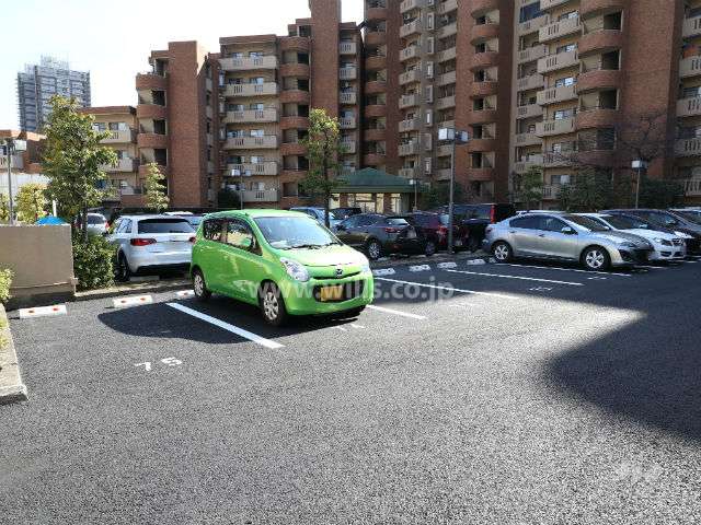 敷地内駐車場(屋外平面式)