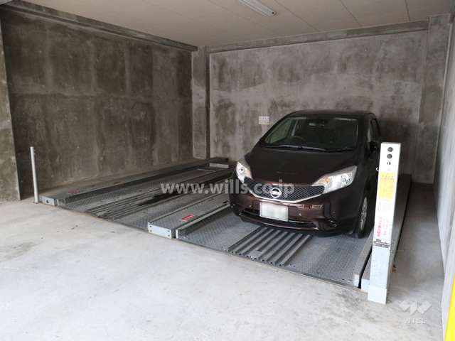 敷地内駐車場(屋内機械式)