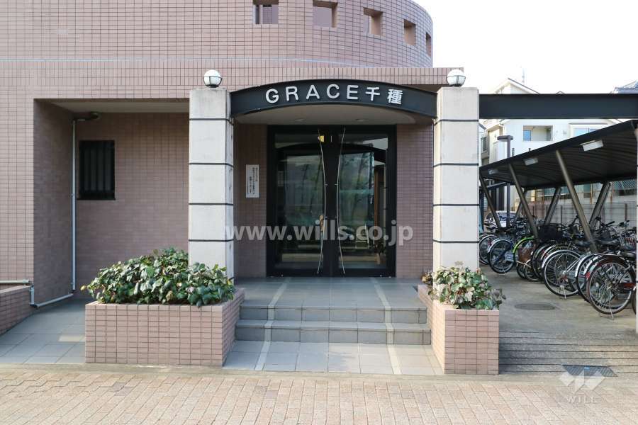 エントランス（正面）