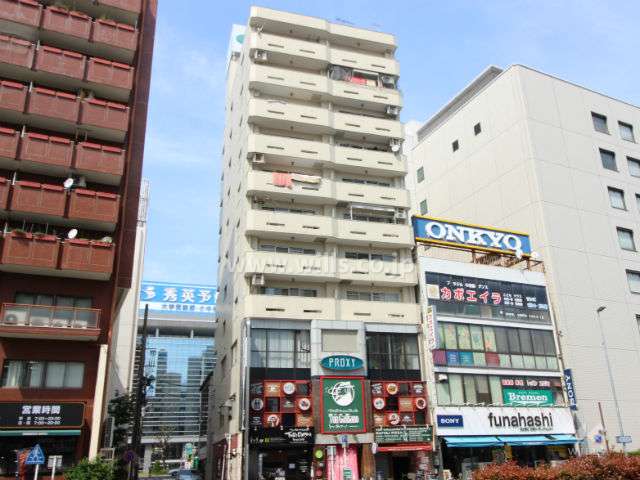 プロクシィ千種の外観（南側から）