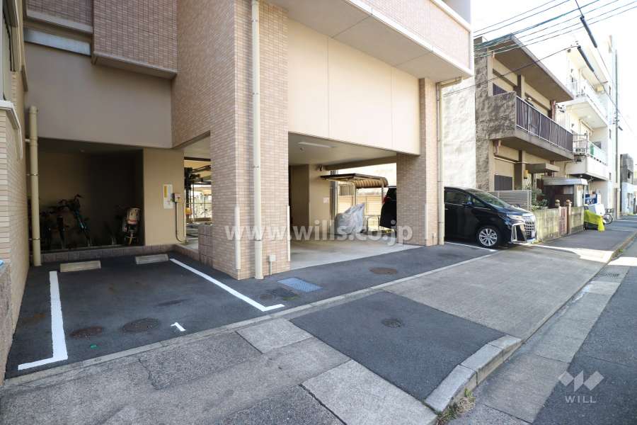 敷地内駐車場（屋外平面式・屋内機械式）