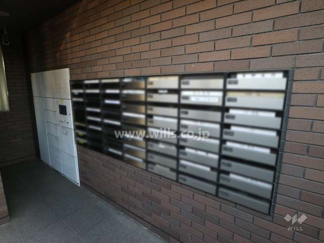 宅配ボックスと共用ポスト