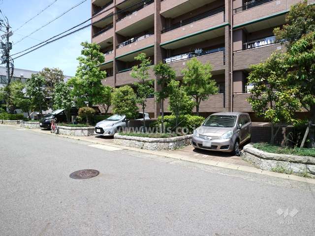 敷地内駐車場（屋内平面式）