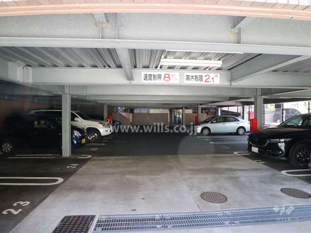 敷地内駐車場（屋内平面式）