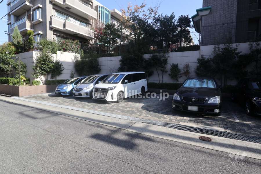 敷地内駐車場（区外平面式）