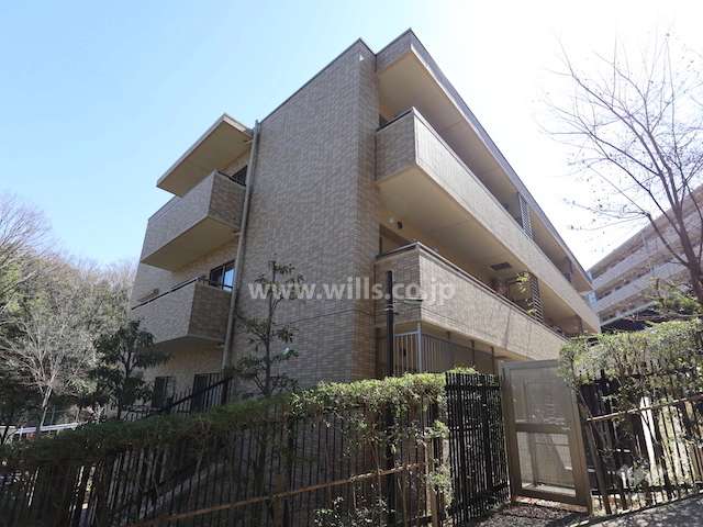 プレシアスコート東山元町テラスBの外観（西側から）