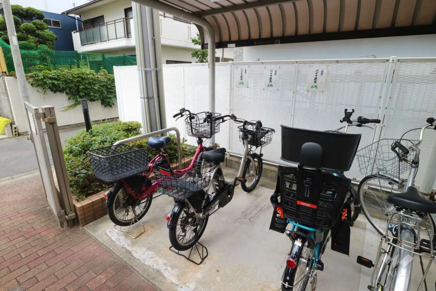 バイク置場
