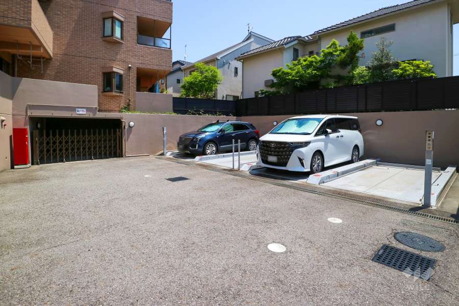 敷地内駐車場（屋外平面式）