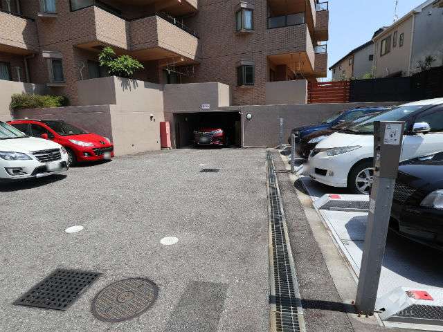 敷地内駐車場(屋外平面・機械式)