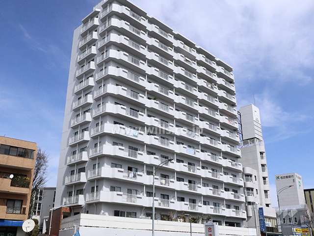 覚王山アーバンライフの外観（南西側から）