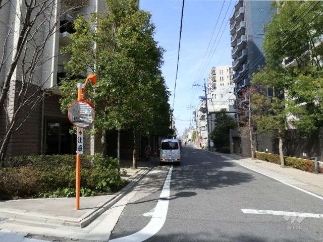 敷地北側前面道路