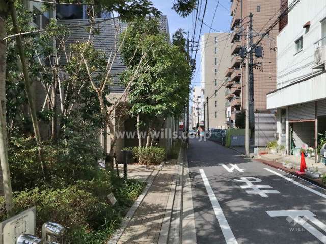 敷地北側前面道路