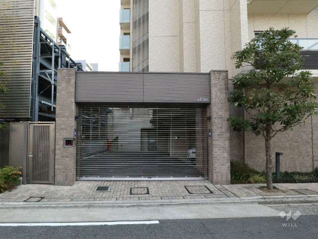 駐車場出入り口(ゲート付き)