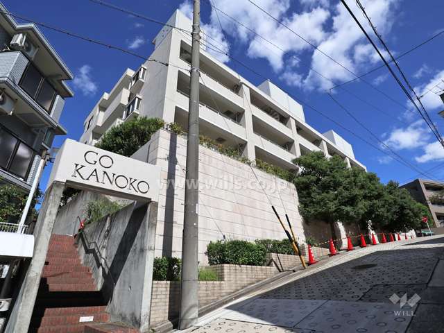 プラウド本山鹿子町の外観（南西側から）