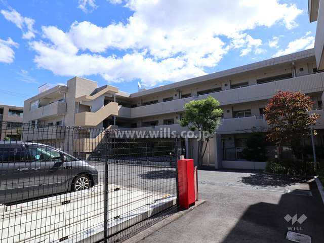 プラウド本山鹿子町の外観（敷地内北西側から）