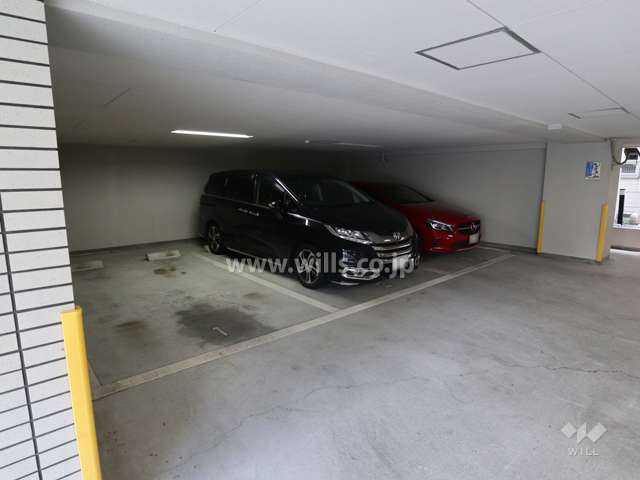 敷地内駐車場（屋内平面式）