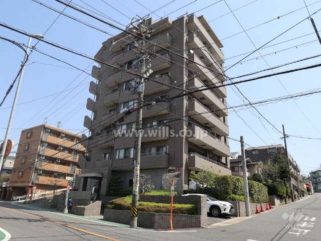 ステイツ本山の外観(南西側から)