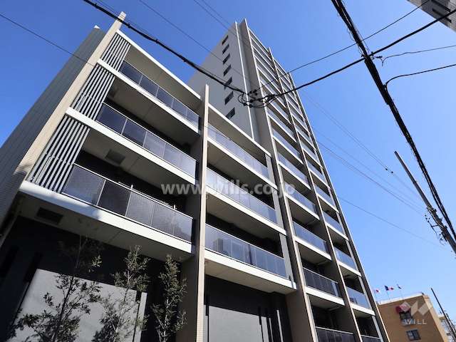 バンベール本山四谷通の外観（南西側から）