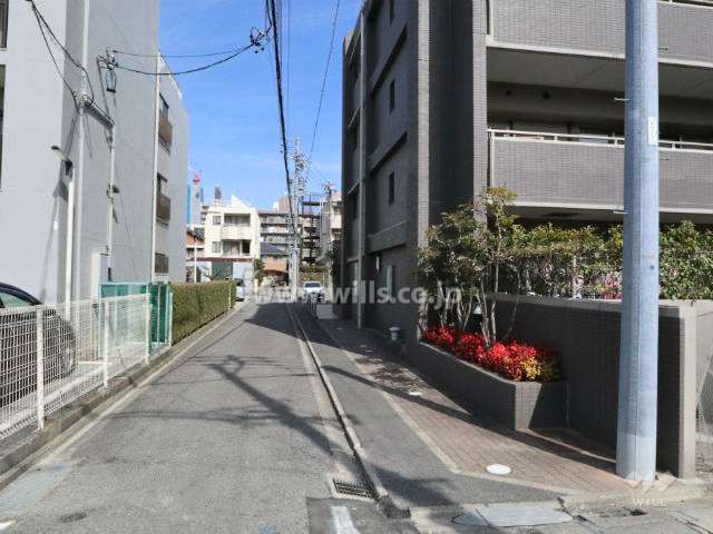 敷地西側前面道路
