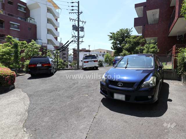 敷地内駐車場(屋外平面式)