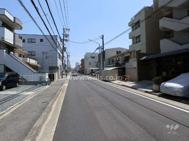 敷地北側前面道路