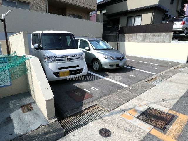 敷地内駐車場(屋外平面式)