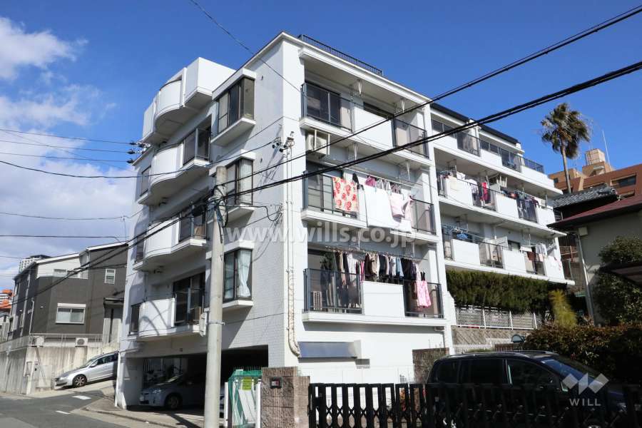 ジーオー覚王山マンションの外観(南西側から)
