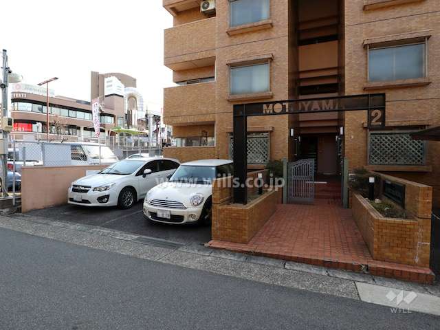 敷地内駐車場（屋外平面式）