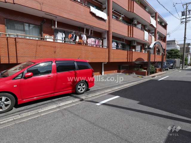 敷地内駐車場（屋外平面式）