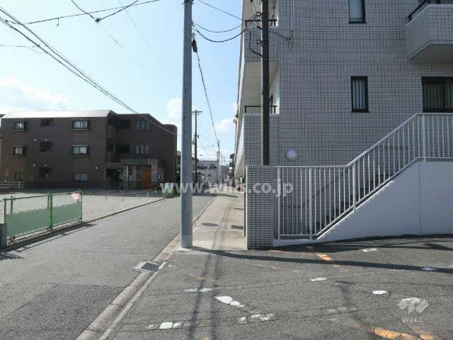 敷地南側前面道路