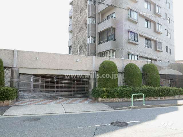 駐車場の出入口