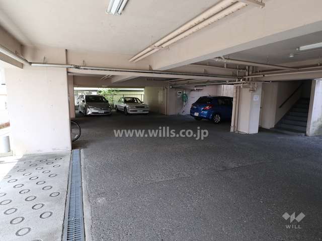 敷地内駐車場（屋内平面式）