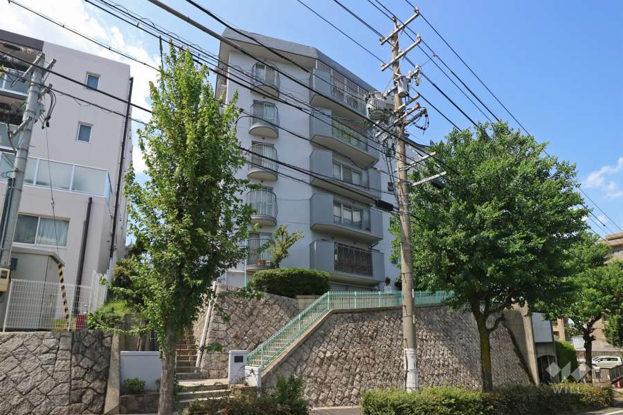 ポプラハイツ覚王山の外観（南東側から）