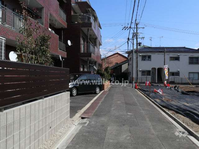 敷地南側前面道路