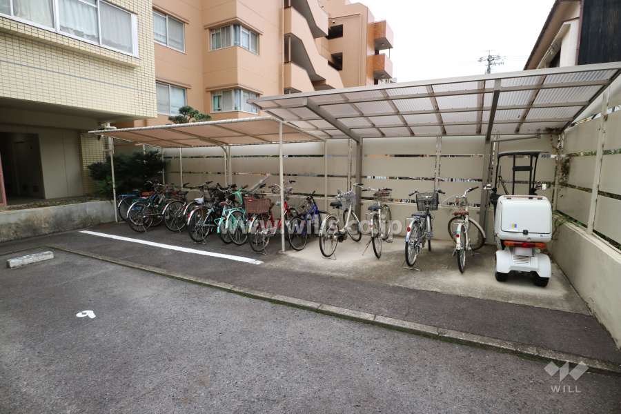 駐輪場