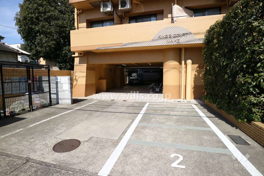 敷地内駐車場（屋外平面式）