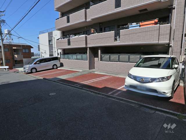 敷地内駐車場(屋外平面式)