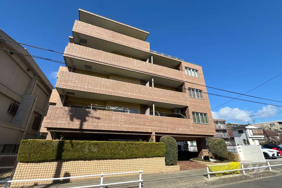 ジェネラス鹿子町の外観(南西側から)
