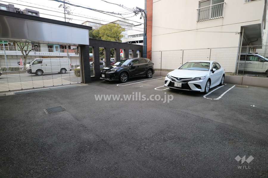 敷地内駐車場（屋外平面式）