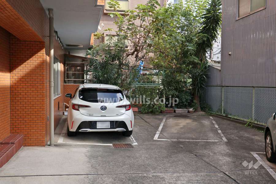 敷地内駐車場（屋外平面式）
